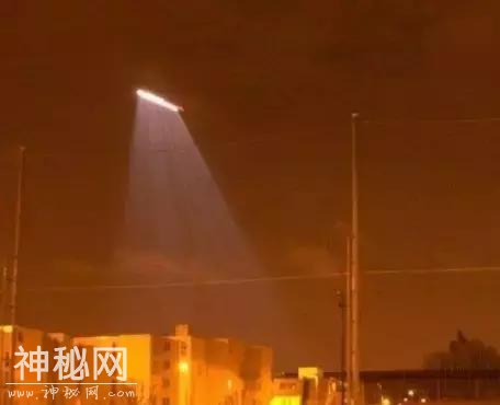 UFO的真相，竟然是一场耗资14亿元的骗局-7.jpg