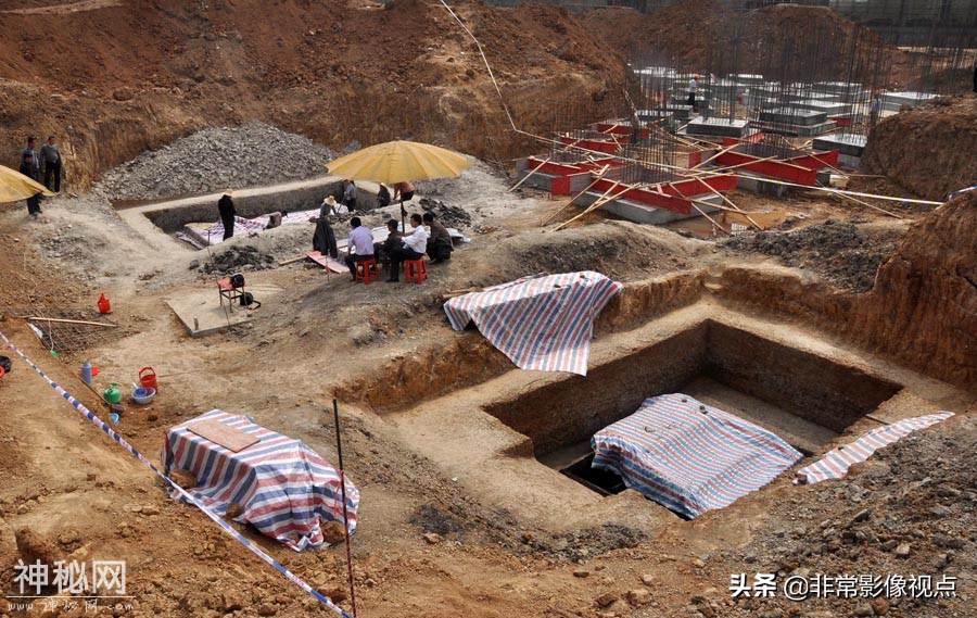 大型游乐场过山车等当废品成交，毁掉的森林地下，是千年战国古墓-9.jpg
