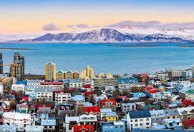 星球 · 周末 | 冰岛：北纬64度的冰与火之光-7.jpg