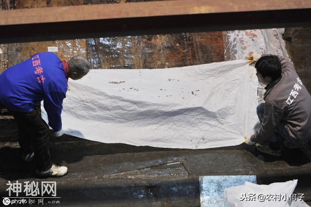 陕西发现一座战国古墓，墓内堆满了盗墓贼尸骸-7.jpg