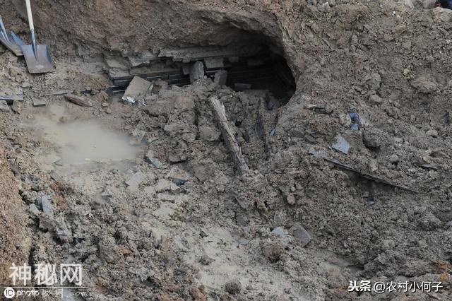 千年古墓，专家挖了一半吓跑了-1.jpg