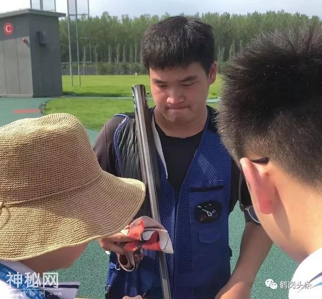 「体育」我市选手在“二青会”飞碟赛场“击落”一金-2.jpg