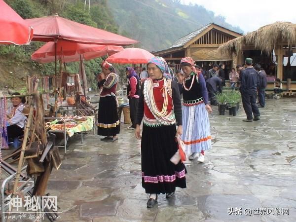 傈僳族风俗禁忌-3.jpg