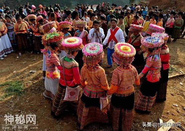 傈僳族风俗禁忌-5.jpg