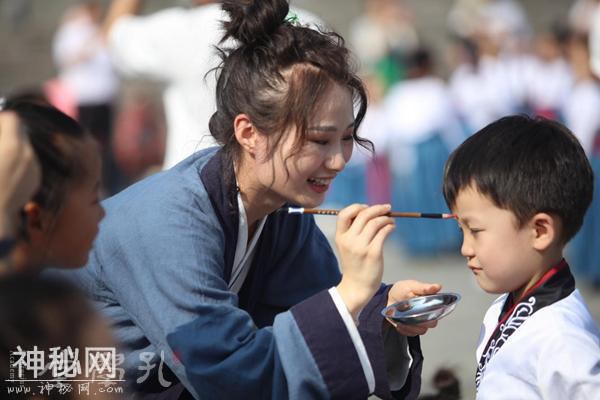 孔学堂“人文的一天”：让优秀传统文化教育“活”起来-3.jpg
