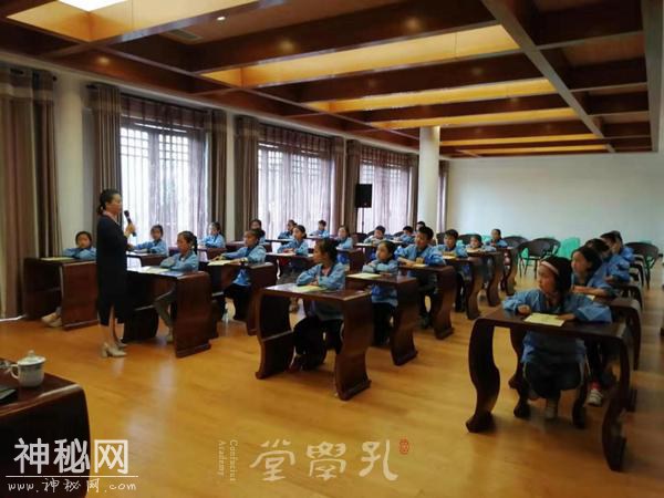 孔学堂“人文的一天”：让优秀传统文化教育“活”起来-10.jpg