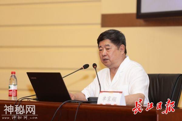 单霁翔湖大开讲：让文物走出库房才是最好的保护-2.jpg
