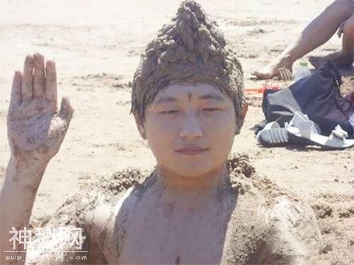 搞笑段子：小白！你是要等到被臭死才会跑是不是-10.jpg