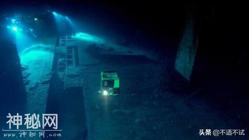 海底1万米传来诡异叫声，疑存在未知生物，科学家探测到可怕现象-8.jpg