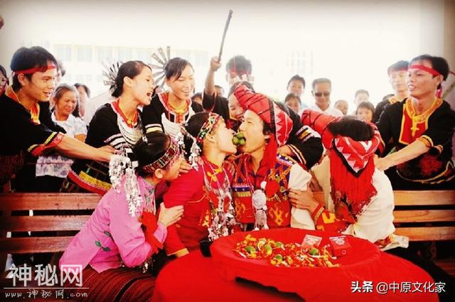 黎族的传统婚礼习俗有着哪些讲究，如今这些民俗还有吗-1.jpg