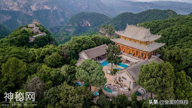 中华道教第一山崆峒山，道家和佛家各占一半山头，道观犹如堡垒群-13.jpg