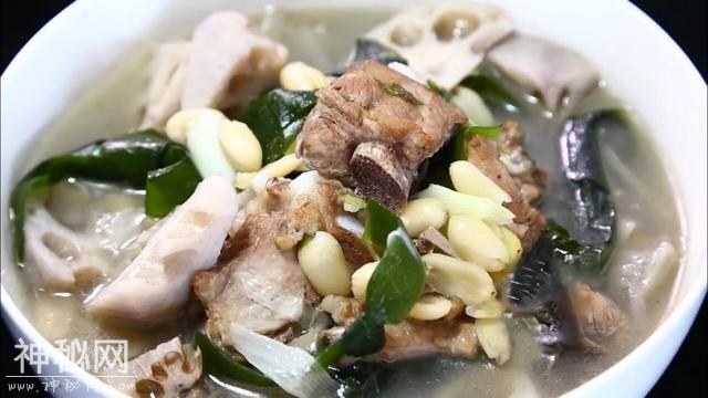 如何炖出健康养生又美味的排骨莲藕汤？食材选择和搭配也很关键-1.jpg