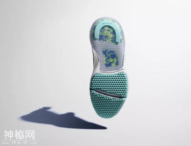 Nike 版的 Boost？全新缓震材料加持 鞋底塞的是“胶囊颗粒”吗-22.jpg