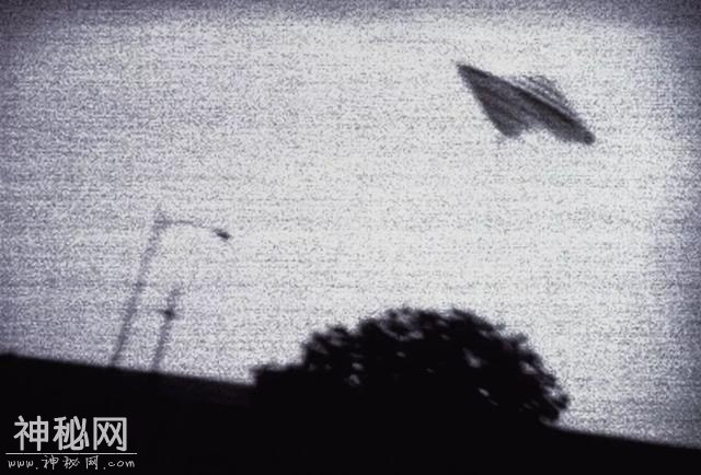 追寻UFO：来自五角大楼的神秘项目-1.jpg