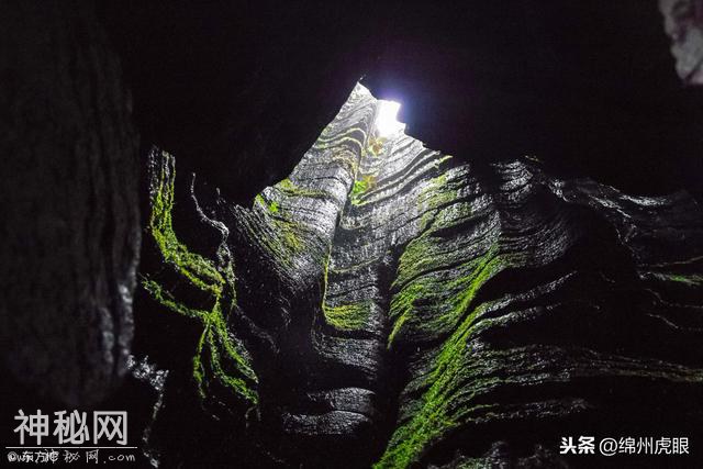 神秘的木尔大峡谷：深山猎手和女野人的旷世畸恋-1.jpg