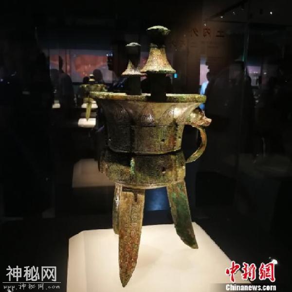 中国首个省级青铜博物馆开馆 700件文物系警方追缴-2.jpg