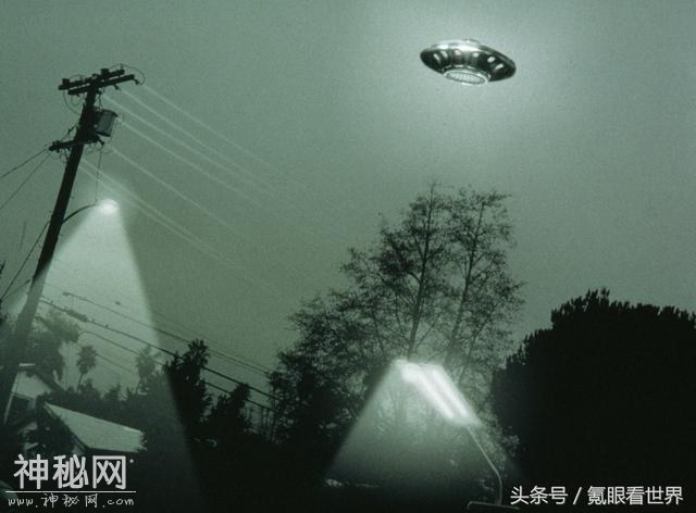 UFO之谜何日破解？“不明飞行物”时隔70年依旧迷雾重重！-6.jpg
