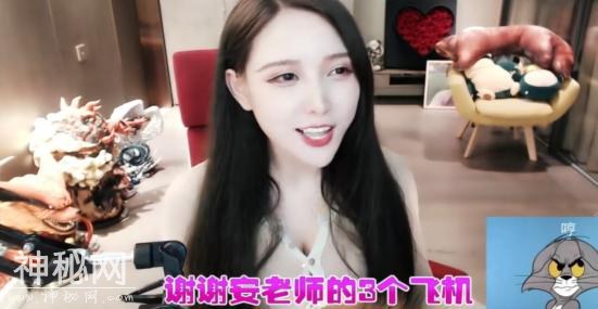 深夜里，罗大壮又双叒叕又闹出新花样，大晚上讲起了鬼故事-2.jpg
