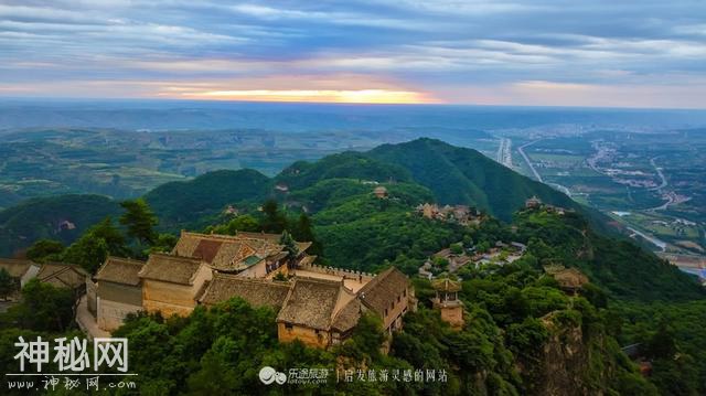 中华道教第一山崆峒山，道家和佛家各占一半山头-21.jpg