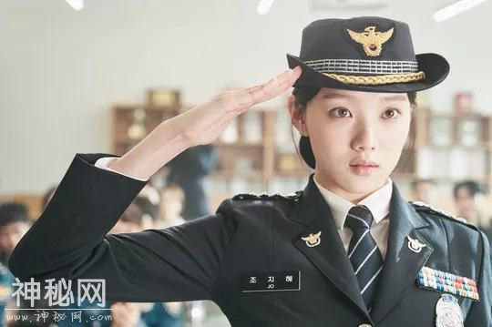 美妆UFO丨李圣经的bling“星唇”可是我等凡人能驾驭的厉害招数？-2.jpg