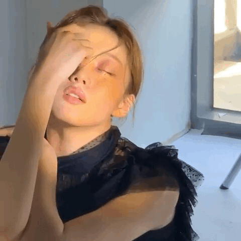 美妆UFO丨李圣经的bling“星唇”可是我等凡人能驾驭的厉害招数？-13.jpg