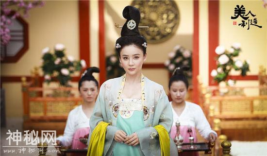 娱乐圈造星奇人，捧红了半个娱乐圈，为何换来一身骂名-12.jpg