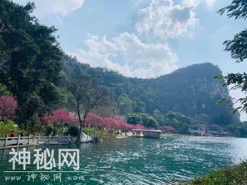 开心一笑：上次老板请客，吃龙虾-1.jpg