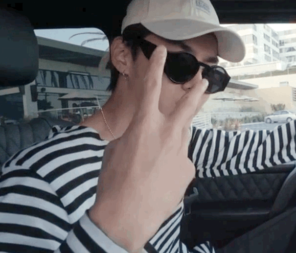 190811 考古动图来袭：是谁家的软萌软萌吴三岁-1.jpg