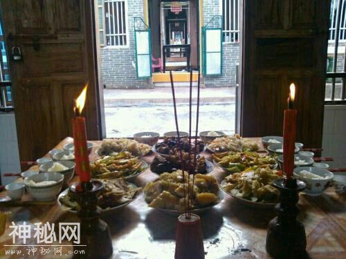 益阳民间传统风俗: 七月半，烧包祭祖-3.jpg
