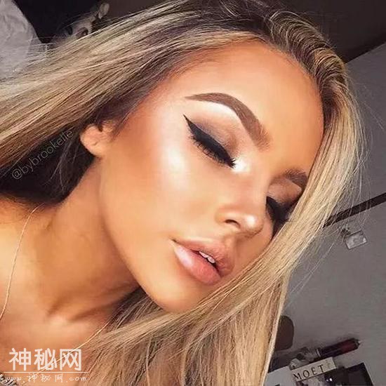 美妆UFO丨彩虹仙子Nancy就是人群中最亮的霓虹灯-3.jpg