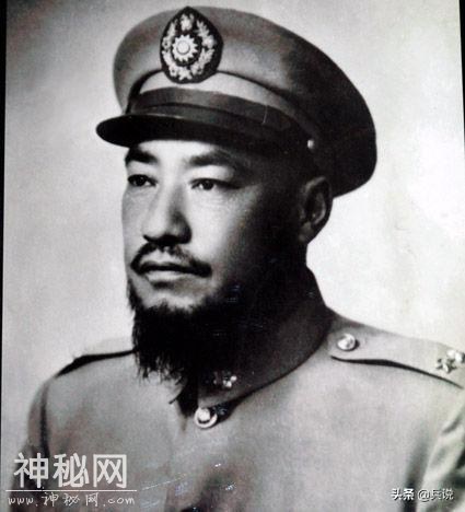 罗布泊核试验在即，爆心出现神秘人马，抓捕发现是马步芳残兵-3.jpg