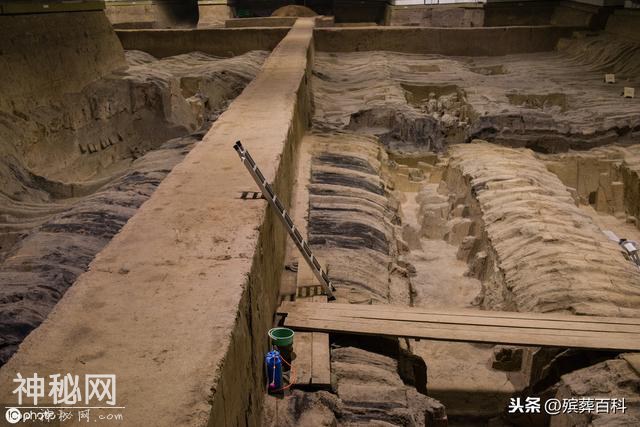 古墓有2种随葬宝物，盗墓贼都绕着走，如今都是国宝-1.jpg