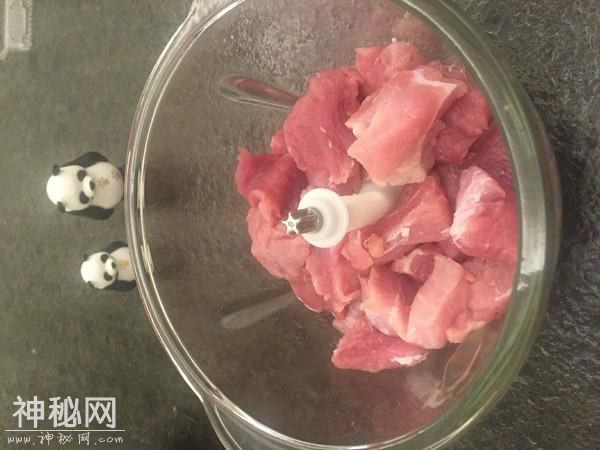猪身上“最脏”的部位，大量细菌寄存，白给都别要，炒菜一定扔掉-3.jpg