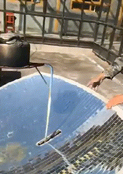 搞笑GIF：就想知道后来这男的怎么样了-5.jpg