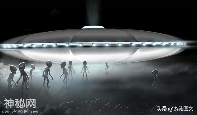 美国耗费几千万制造“UFO”，结果笑喷了-1.jpg