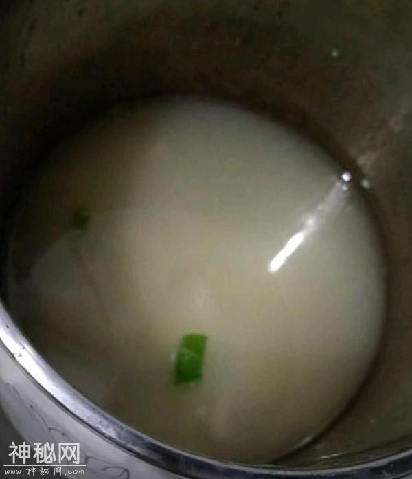 猪身上它最不起眼，却比生蚝更能补，只要25元一斤，对身体好-7.jpg