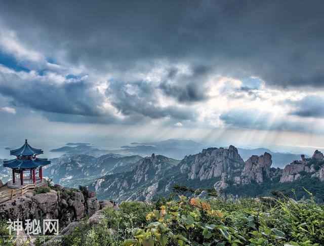 中国临海第一高山，同时也是著名的道教圣地，黄海之滨山东崂山-2.jpg