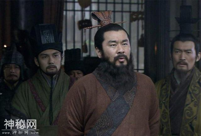 他是盗墓界的鼻祖，靠一座墓养活军队3年，终成为一方霸主-5.jpg