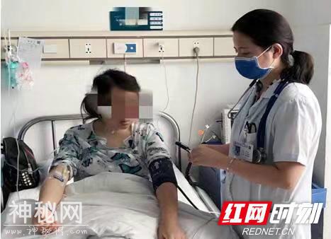 产妇患怪病身体水肿毛发脱落 检查确诊与激素水平有关-1.jpg