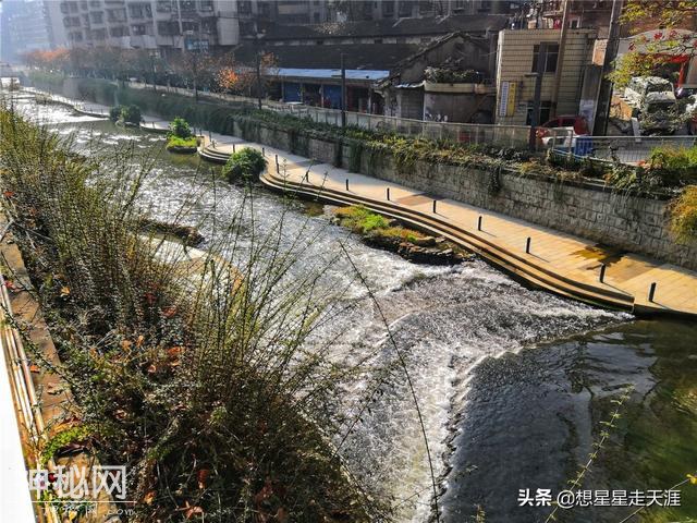 贵州首个滨河商业步行街，曾经的批发城变品牌路，还有民俗小吃街-8.jpg