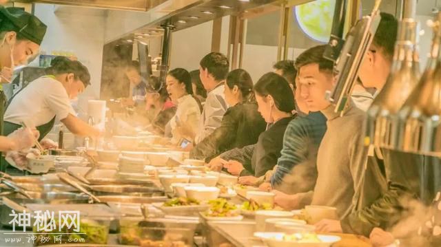 一名养鸡人的神奇崛起：静悄悄做到中式快餐第一，卖鸡汤年入30亿-5.jpg