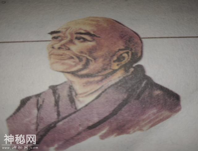 古今奇人异事录：研究科学的高僧-1.jpg