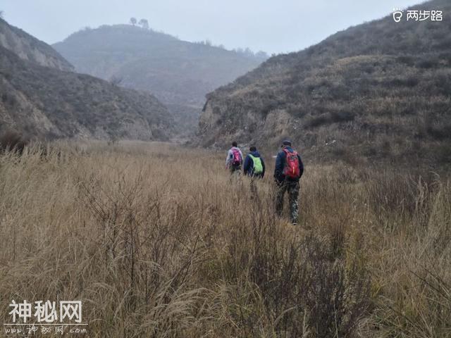 再谒石勒古墓，惊现石峡奇观-2.jpg