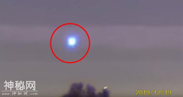 美国证实6分钟不明飞行物视频存在！关岛附近的光球或与中国有关-3.jpg