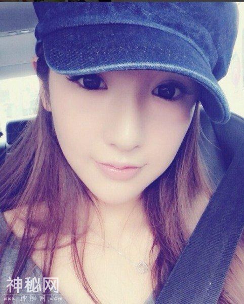 刘谦婚纱照曝光模特妻子性感私照大起底（图）-2.jpg