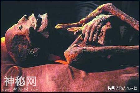 震惊世界十大未解之谜 百慕大三角吞食尸体-2.jpg