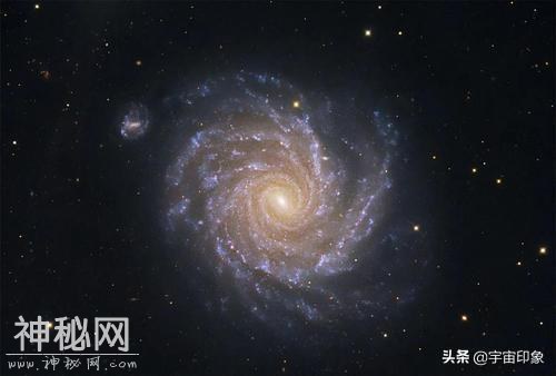 110亿年前的“宇宙火环”被发现！形成于两个星系碰撞，击穿内核-4.jpg