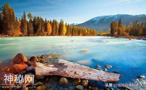 奇闻异事之喀纳斯湖水怪事件-1.jpg