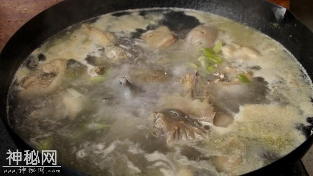 炖鸡汤，直接下锅炖大错特错，多加一步，鸡汤鲜美浓白，鸡肉不柴-8.jpg