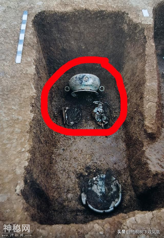 盗墓中发现的特殊葬俗，有的挺怕人，死者的头用“大锅”套起来-2.jpg